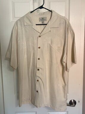 Island Shores Men’s XL 100% Silk Floral Shirt
